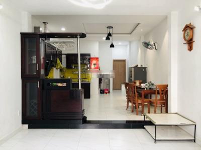 Phòng ăn nhà phố Thủ Đức Nhà phố quận Thủ Đức 80m2, đầy đủ nội thất, hẻm xe hơi.