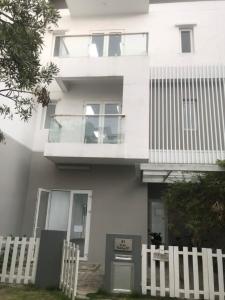 Bán nhà phố Melosa Garden, Quận 9, DT 188m2, không nội thất, kết cấu 3 tầng