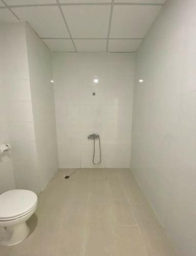 Bên trong căn hộ Topaz Elite Căn hộ Topaz Elite hướng Đông Nam, không nội thất.