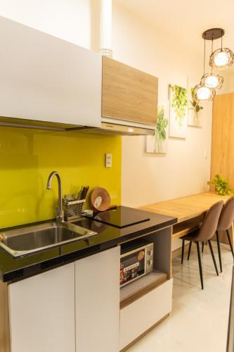 Phòng bếp nhà phố Duy Tân, Phú Nhuận Nhà phố trung tâm Phú Nhuận, thích hợp cho thuê hoặc kinh doanh