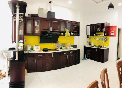 Phòng bếp nhà phố Thủ Đức Nhà phố quận Thủ Đức 80m2, đầy đủ nội thất, hẻm xe hơi.
