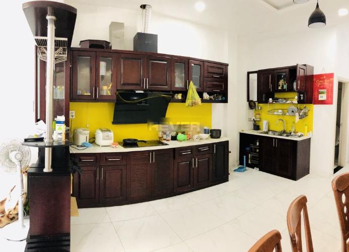 Phòng bếp nhà phố Thủ Đức Nhà phố quận Thủ Đức 80m2, đầy đủ nội thất, hẻm xe hơi.