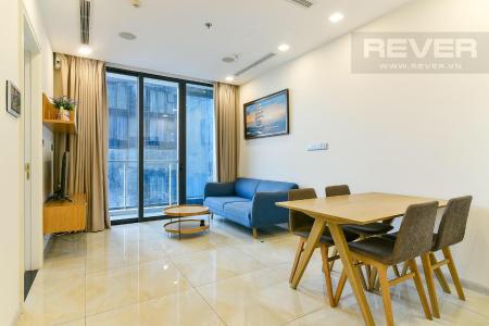 Phòng khách căn hộ Vinhomes Golden River Bán hoặc cho thuê officetel Vinhomes Golden River 2PN, diện tích 68m2, đầy đủ nội thất, hướng ban công Tây Nam