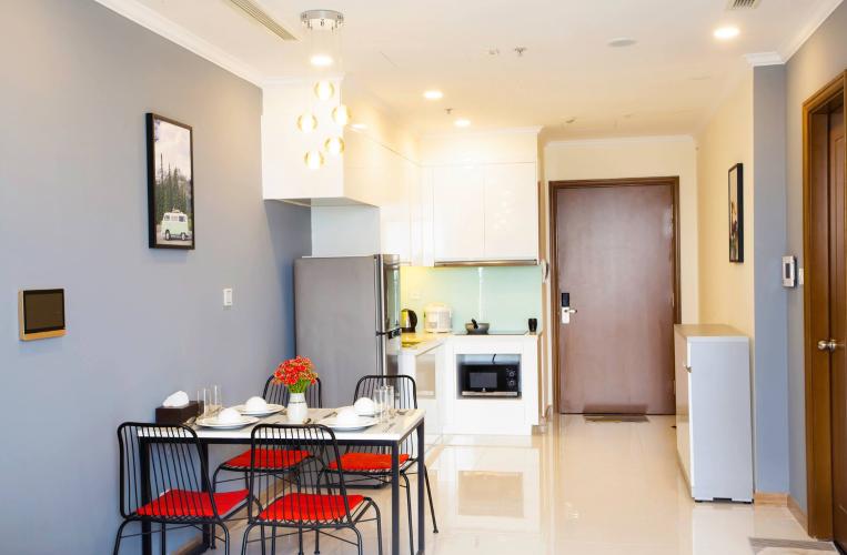 Bán căn hộ Vinhomes Central Park 1PN, tầng cao, đầy đủ nội thất, view sông Sài Gòn và thành phố