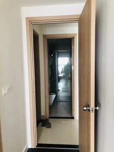 Phòng khách căn hộ Golden Mansion  Bán căn hộ Golden Mansion 2 phòng ngủ, tầng trung, diện tích 50m2