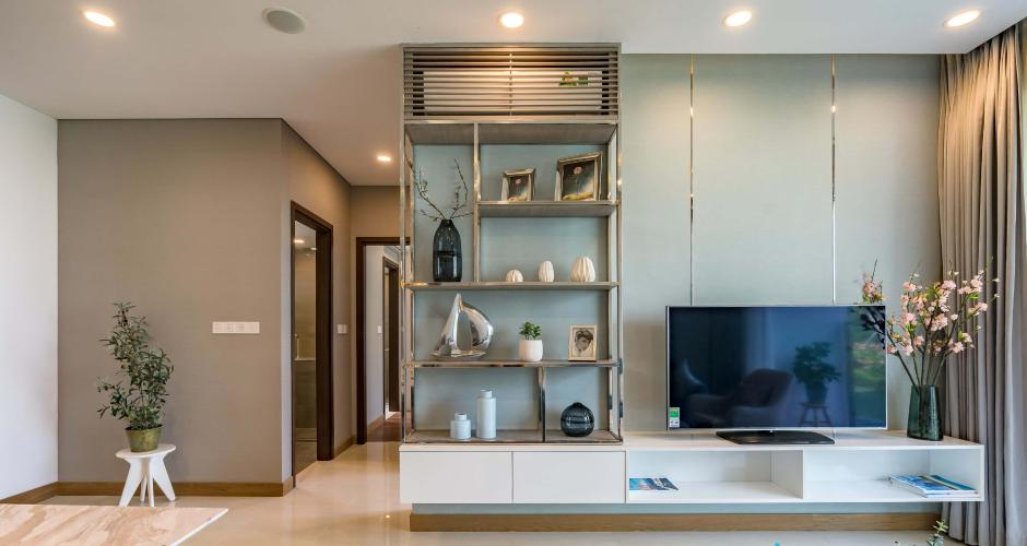 Phòng khách One Verandah  Căn hộ tầng 17 One Verandah, view thành phố và sông.