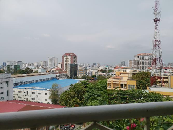 View chung cư Bưu Điện Quận 10 Căn hộ chung cư Bưu điện trung tâm quận 10, ban công cây xanh.