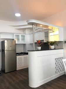 Phòng bếp căn hộ Sky Garden Bán căn hộ Sky Garden đẳng cấp, đầy đủ nội thất, diện tích 71m2.