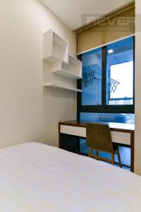 Phòng ngủ căn hộ Vinhomes Golden River Bán hoặc cho thuê officetel Vinhomes Golden River 2PN, diện tích 68m2, đầy đủ nội thất, hướng ban công Tây Nam