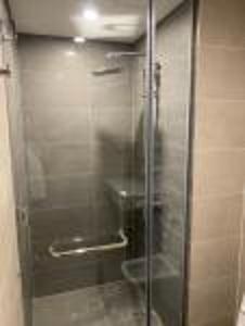 Phòng tắm One Verandah Quận 2 Căn hộ One Verandah view thành phố, nội thất cơ bản.