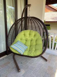 Căn hộ Topaz Elite, Quận 8 Căn hộ Topaz Elite tầng trung, nội thất cơ bản, view nội khu hồ bơi.