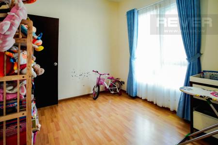 Phòng Ngủ 2 Căn hộ Chung cư Phú Mỹ tầng cao, 3PN, nội thất đầy đủ, view hồ bơi