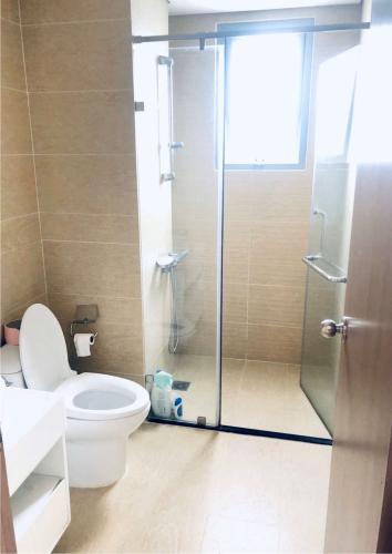 Phòng vệ sinh căn hộ 2PN Vinhomes Central Park Cho thuê căn hộ Vinhomes Central Park thuộc tòa Park 6 tầng cao, diện tích 70m2 