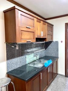 Khu vực bếp căn hộ Hoàng Anh Thanh Bình Căn hộ Hoàng Anh Thanh Bình tầng cao, view ngắm trọn thành phố.