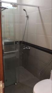 Phòng tắm căn hộ Him Lam Riverside Bán căn hộ view nội khu Him Lam Riverside, 2 phòng ngủ, diện tích 89.7m2, nội thất căn bản.