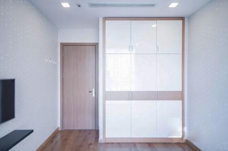 Phòng ngủ căn hộ Vinhomes Central Park Bán căn hộ 2 phòng ngủ Vinhomes Central Park, đầy đủ nội thất, view thành phố thoáng mát, sổ hồng đầy đủ.