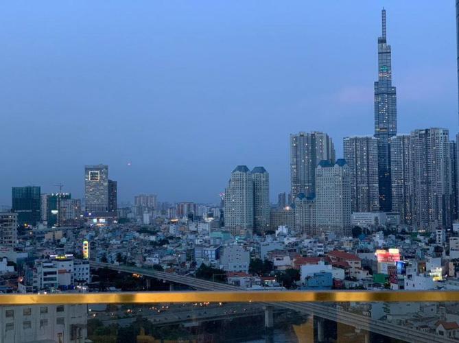 View nhìn Căn hộ Vinhomes Golden River Ba Son Cho thuê căn hộ Vinhomes Golden River tầng 34, đầy đủ nội thất, view thành phố và Landmark 81