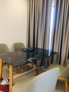 Phòng khách Vinhomes Grand Park Quận 9 Căn hộ Vinhomes Grand Park đầy đủ nội thất, view đón sáng.