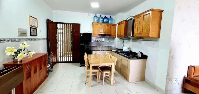 Phòng bếp Quang Thái Tower, Tân Phú Căn hộ Quang Thái Tower tầng trung, đầy đủ nội thất, view thành phố.