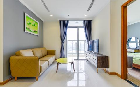 Căn hộ Vinhomes Central Park tầng cao Landmark 2 đầy đủ nội thất