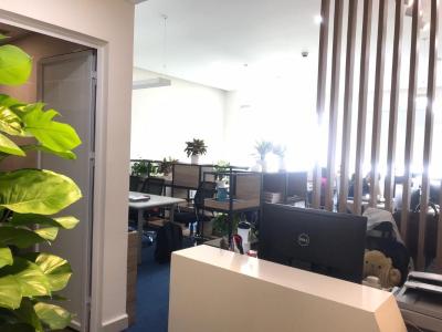 Bán Office-tel Golden King với đầy đủ nội thất văn phòng.