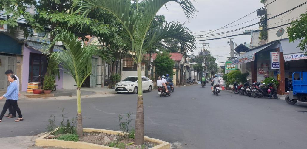 Đường nhà phố Tân Bình Nhà phố mặt tiền hướng Tây Bắc gần trạm Metro tuyến số 2.