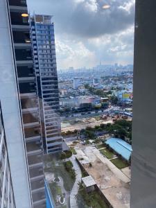 Căn hộ Kingdome 101, Quận 10 Căn hộ tầng cao Kingdom 101, hướng Tây, view nội khu mát mẻ.