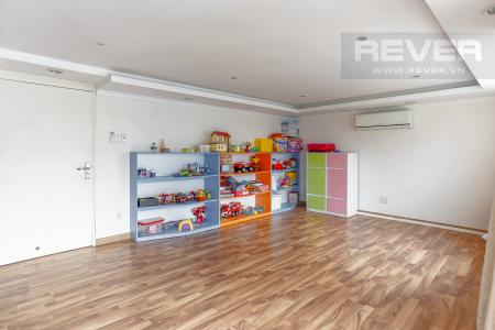 Phòng Ngủ 3 Duplex Phú Hoàng Anh 3 phòng ngủ view hồ bơi