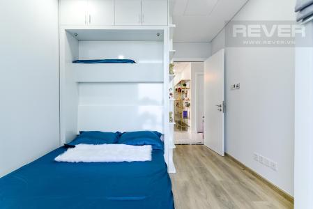 30eae3776c748a2ad365 Cho thuê căn hộ Vinhomes Central Park 2PN, tháp Landmark 81, đầy đủ nội thất, hướng Đông Nam, view hồ bơi