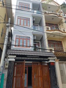 Bán nhà phố hẻm 4 tầng đường Bạch Đằng, Quận Bình Thạnh chính chủ, diện tích 106m2 kèm nội thất đầy đủ.