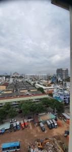 View chung cư Ngô Gia Tự, Quận 10 Căn hộ chung cư Ngô Gia Tự tầng trung, ban công hướng Đông Nam.