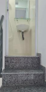 Bên trong nhà phố Chiến Lược, Bình Tân Nhà phố hướng Bắc, bàn giao sổ hồng riêng, đủ pháp lý.