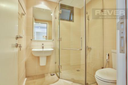 Toilet 1 Căn hộ Masteri Thảo Điền tầng cao T5 thiết kế đẹp, nội thất thông minh
