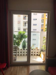 ban công căn hộ city gate Căn hộ City Gate view đại lộ, nội thất đầy đủ tiện nghi.