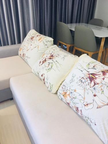 Phòng khách Vinhomes Grand Park Quận 9 Căn hộ Vinhomes Grand Park đầy đủ nội thất, view đón sáng.