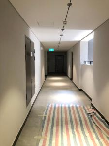 Hành lang căn hộ SAIGON SOUTH RESIDENCE bàn giao thô Bán căn hộ Saigon South Residence 3PN, diện tích 105m2, view nội khu, bàn giao thô