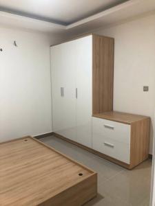 phòng ngủ era town Bán căn hộ Era Town tầng cao, thiết kế hiện đại, nội thất cơ bản.