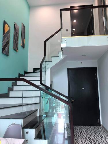 Cầu thang Feliz En Vista Căn hộ Duplex Feliz En Vista tầng cao, view nội khu thoáng mát.