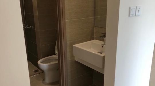 Toilet Vinhomes Grand Park Quận 9 Căn hộ Vinhomes Grand Park tầng cao, view nội khu quang đãng.
