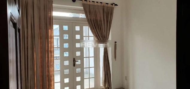 Bên trong biệt thự Lương Định Của, Quận 2 Biệt thự mặt tiền quận 2, diện tích 140m2, hướng Tây.