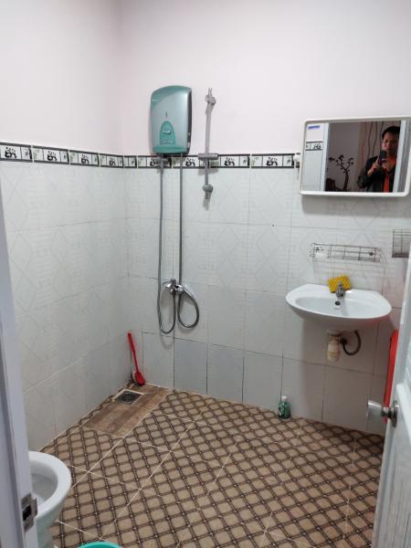 Nhà vệ sinh chung cư Nguyễn Quyền, Bình Tân Căn hộ chung cư Nguyễn Quyền nội thất cơ bản, view thoáng mát.