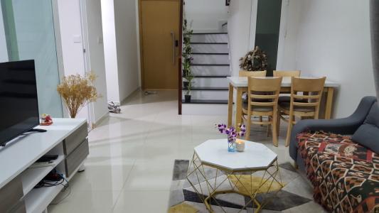 Phòng khách căn hộ Vista Verde Bán căn hộ duplex Vista Verde thiết kế thông tầng, view thành phố.