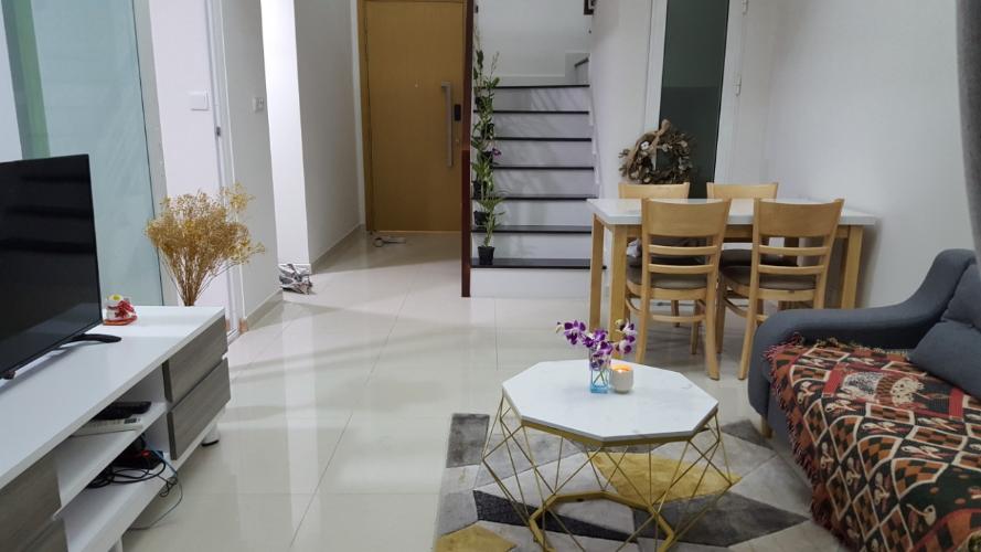 Phòng khách căn hộ Vista Verde Bán căn hộ duplex Vista Verde thiết kế thông tầng, view thành phố.