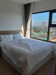 Phòng ngủ Vinhomes Grand Park Quận 9 Căn hộ Vinhomes Grand Park tầng trung cùng nội thất đầy đủ.