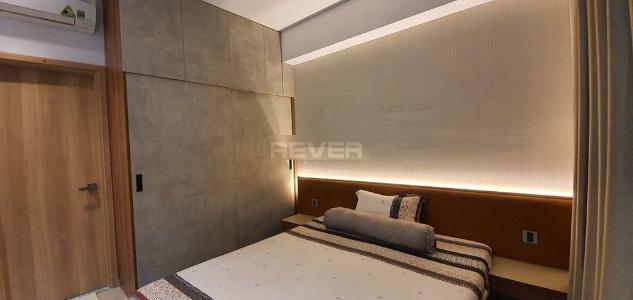 Phòng ngủ căn hộ Celadon City, Tân Phú Căn hộ Celadon City view thành phố, bàn giao nội thất gỗ đầy đủ.