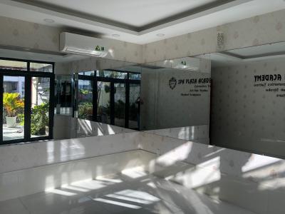 phòng khách nhà phố quận 7 Bán nhà phố KDC Nam Long, phường Phú Thuận, quận 7, diện tích đất 78m2, diện tích sử dụng 194.9m2, sổ hồng đầy đủ.