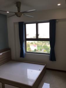 phòng ngủ Bán căn hộ Saigon South Residence 2 phòng ngủ và 2 phòng tắm, tầng trung, diện tích 74m2