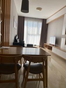 Không gian căn hộ The Golden Star , Quận 7 Căn hộ chung cư The Golden Star tầng 16 view thoáng mát, đầy đủ nội thất.