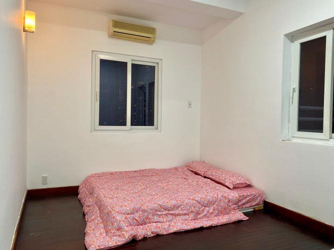 Phòng ngủ chung cư Phạm Viết Chánh Căn góc chung cư Phạm Viết Chánh, nội thất cao cấp, 2 ban công.