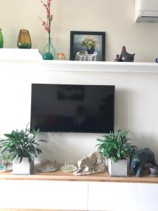 Phòng khách căn hộ Diamond Island - Đảo Kim Cương Cho thuê căn hộ Diamond Island - Đảo Kim Cương 1PN, đầy đủ nội thất, view nội khu yên tĩnh